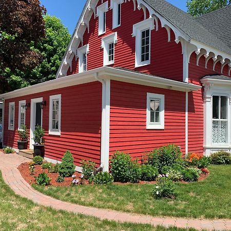 Bed and Breakfast The Red House Fredericton Exterior foto