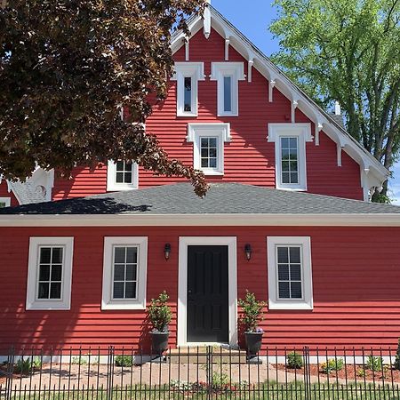 Bed and Breakfast The Red House Fredericton Exterior foto