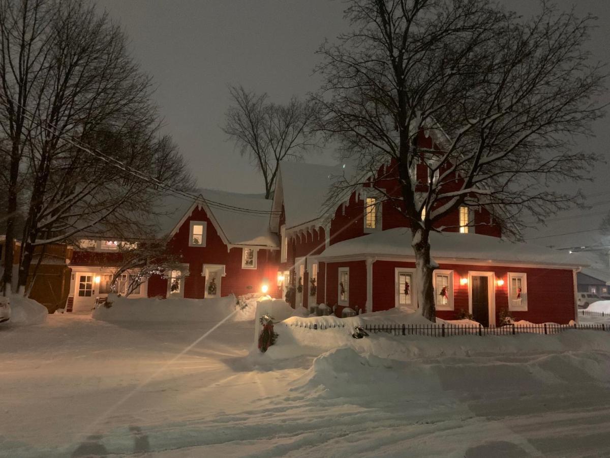 Bed and Breakfast The Red House Fredericton Exterior foto