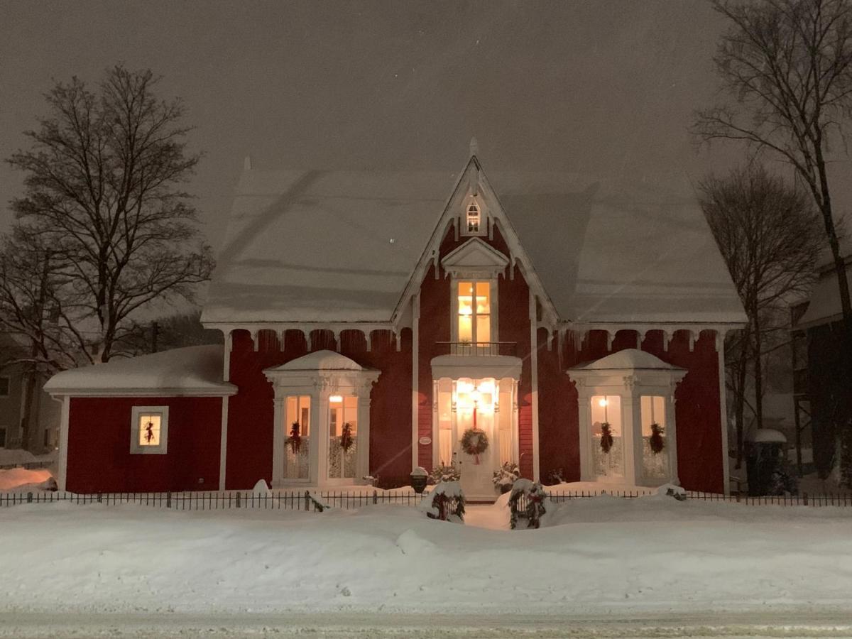Bed and Breakfast The Red House Fredericton Exterior foto
