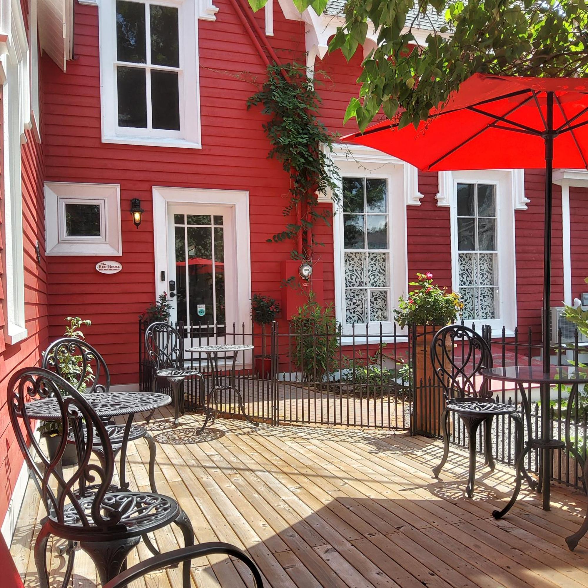 Bed and Breakfast The Red House Fredericton Exterior foto